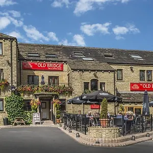 the-old-bridge-inn.yorkshirehotels.net/